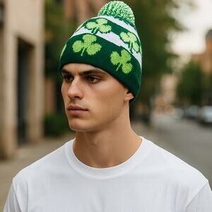St Patricks Day Knit Beanie Pom Hat Lights Up Shamrock Clover Green Apparel